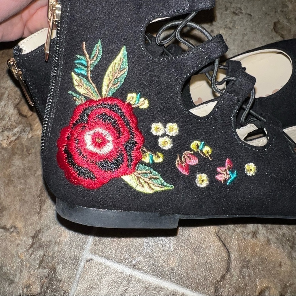 Sam Edelman Felicia Stella Embroidered Floral Black Lace Up Flats Size 5 - Picture 3 of 11
